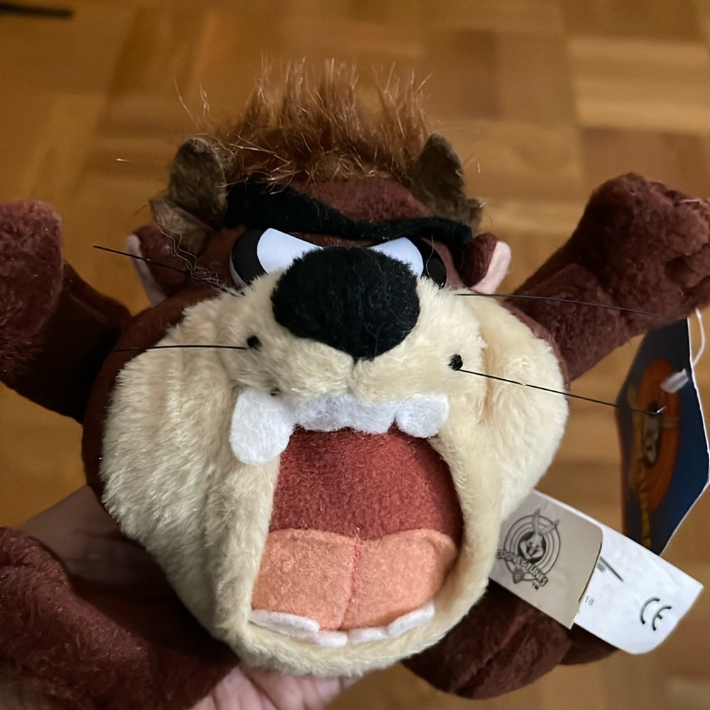 Looney Tunes Tasmanian Devil Plush w/Zipper Section NEW